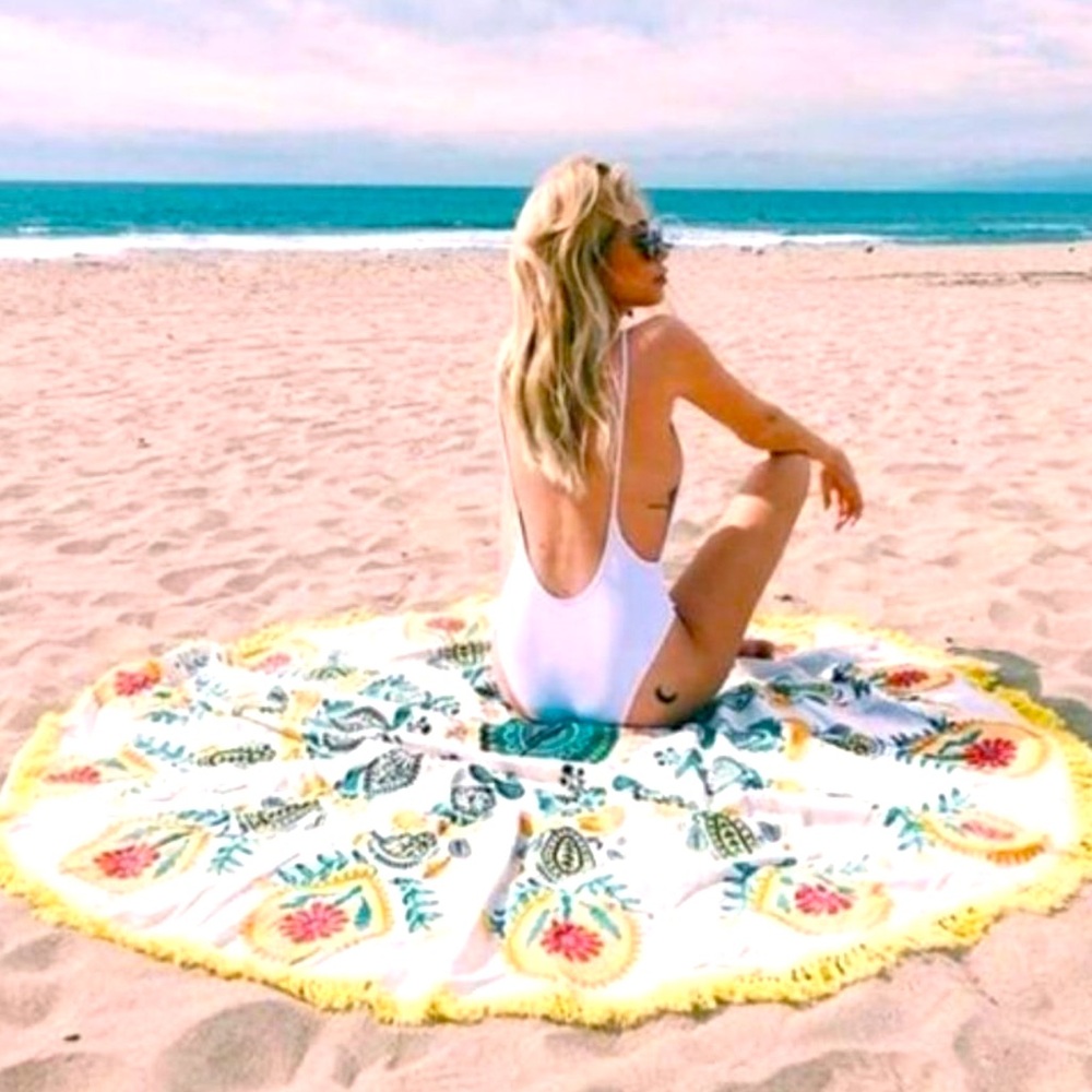 NWOT Gypsy 05 Yellow Paisley Boho Beach Roundie Towel